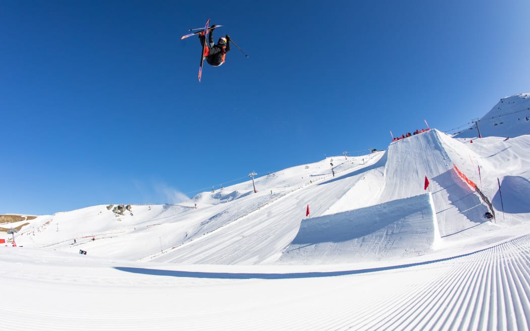 New Zealand freestyle skier Nico Porteous in a Big Air competition at Cardrona 2020.