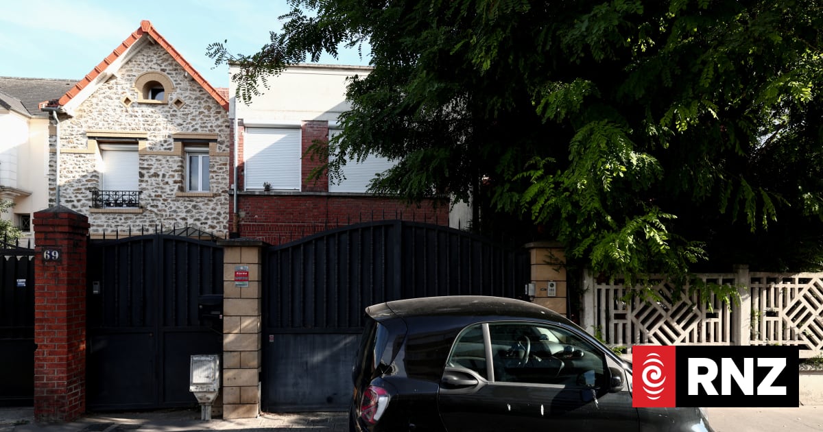 Modelling scout linked to Epstein found dead in Paris