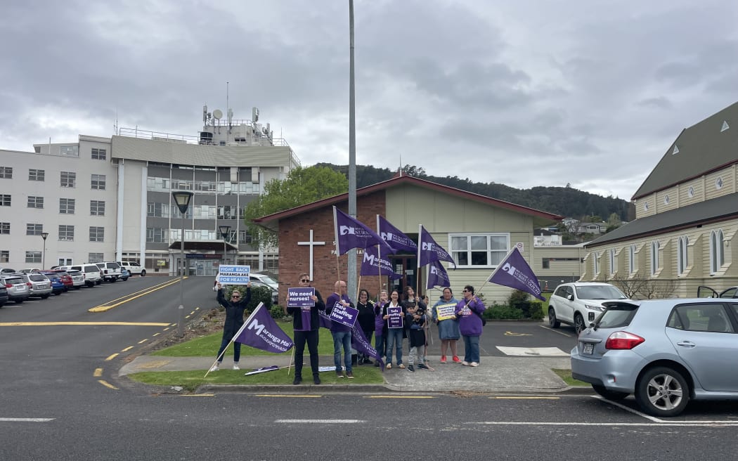 About 30 nurses picketed outside Thames Hospital on Wednesday.