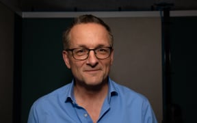 Dr Michael Mosley, gut health guru and inventor of the 5:2 Diet, refines his intermittent fasting approach in new book, The Fast 800
