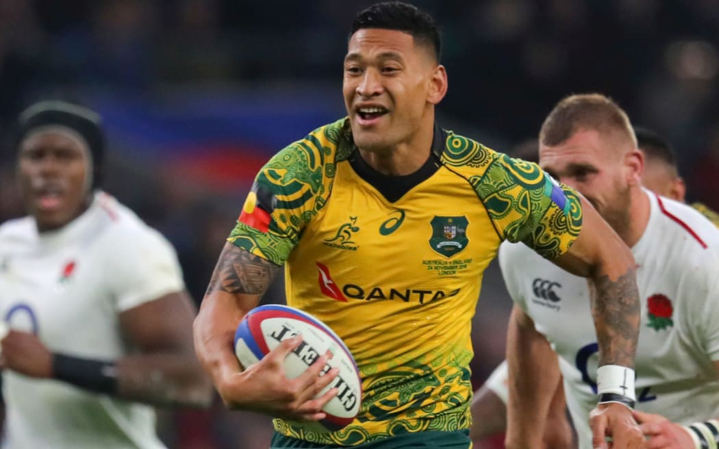 Israel Folau says he has resisted the "temptation" of a peace offering from Rugby Australia