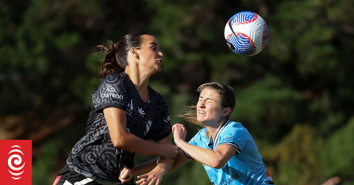 Coach, captain and football boss evaluate Wellington Phoenix women's season - Vimarsana News