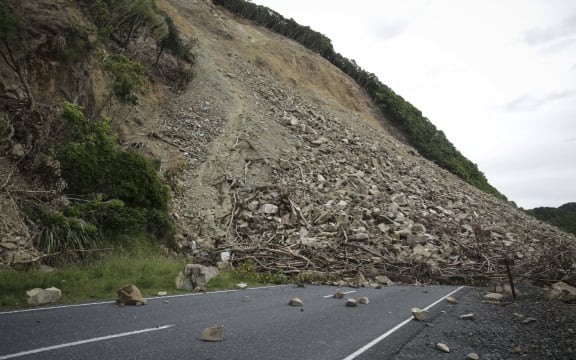 Landslide north of Kaikoura