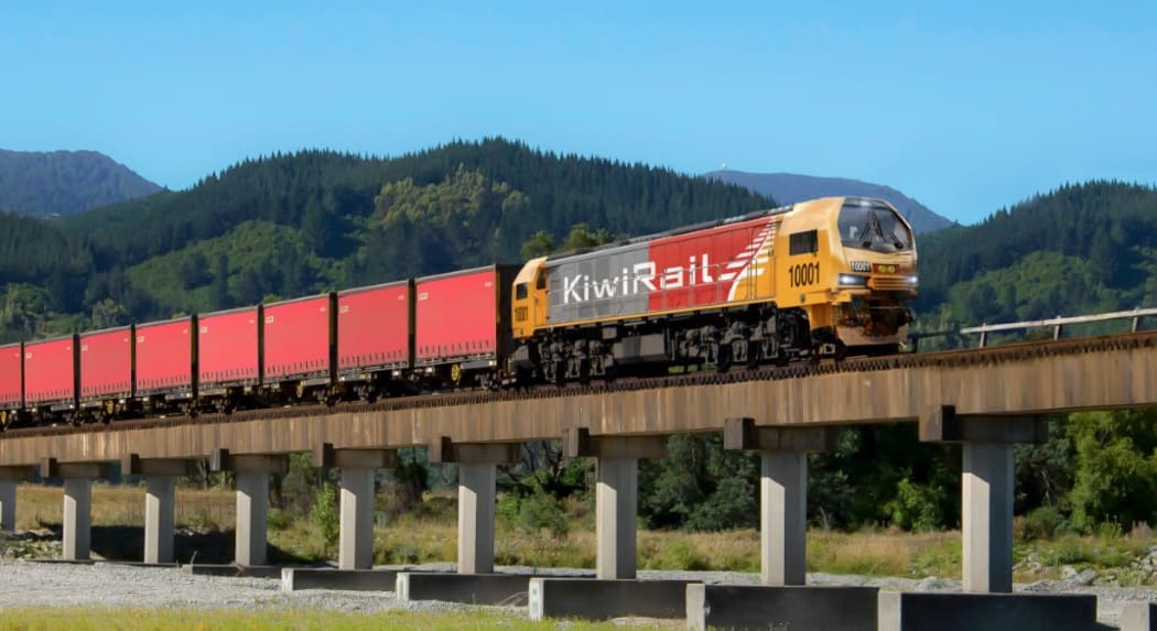 Artist impression new Swiss-owned engine manufacturer Stadler low emission diesel locomotives bought by KiwiRail.