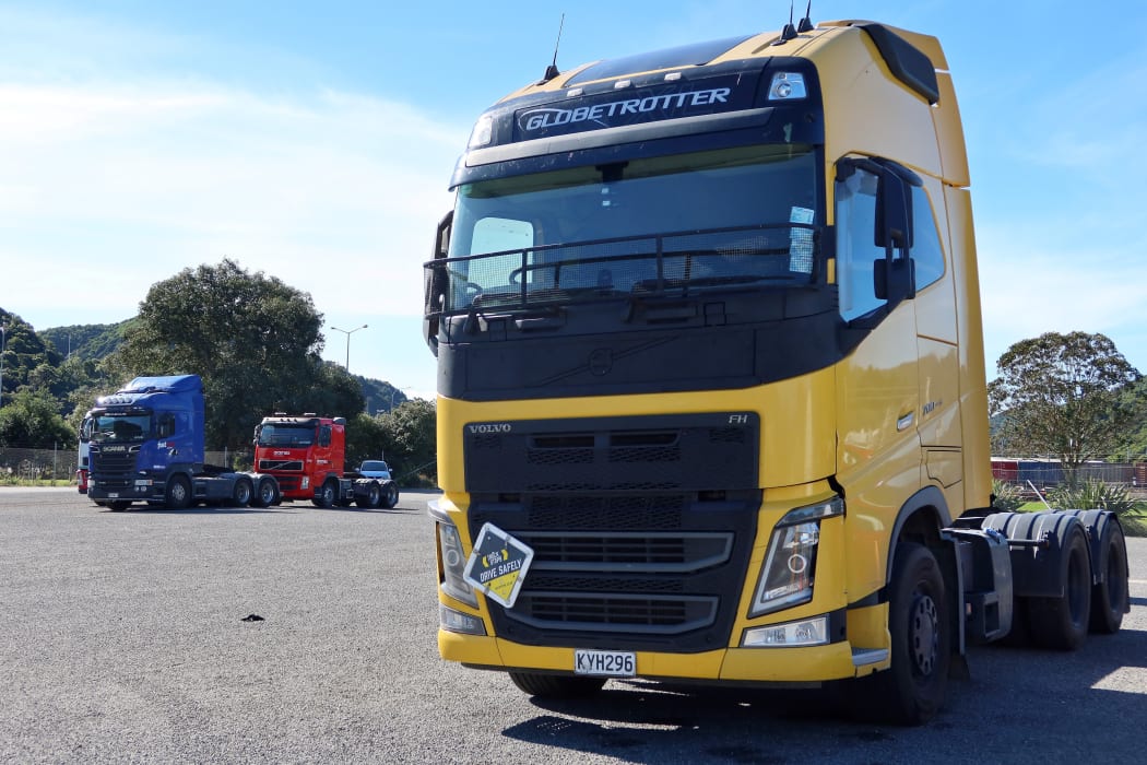 Picton residents catch about truckies parking in Picton.