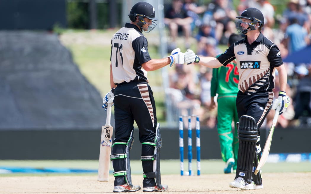 Tom Bruce and Colin Munro during the second T20 against Bangladesh