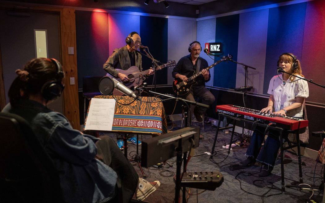Kirsten Morrell and band performing live in RNZ Auckland studios