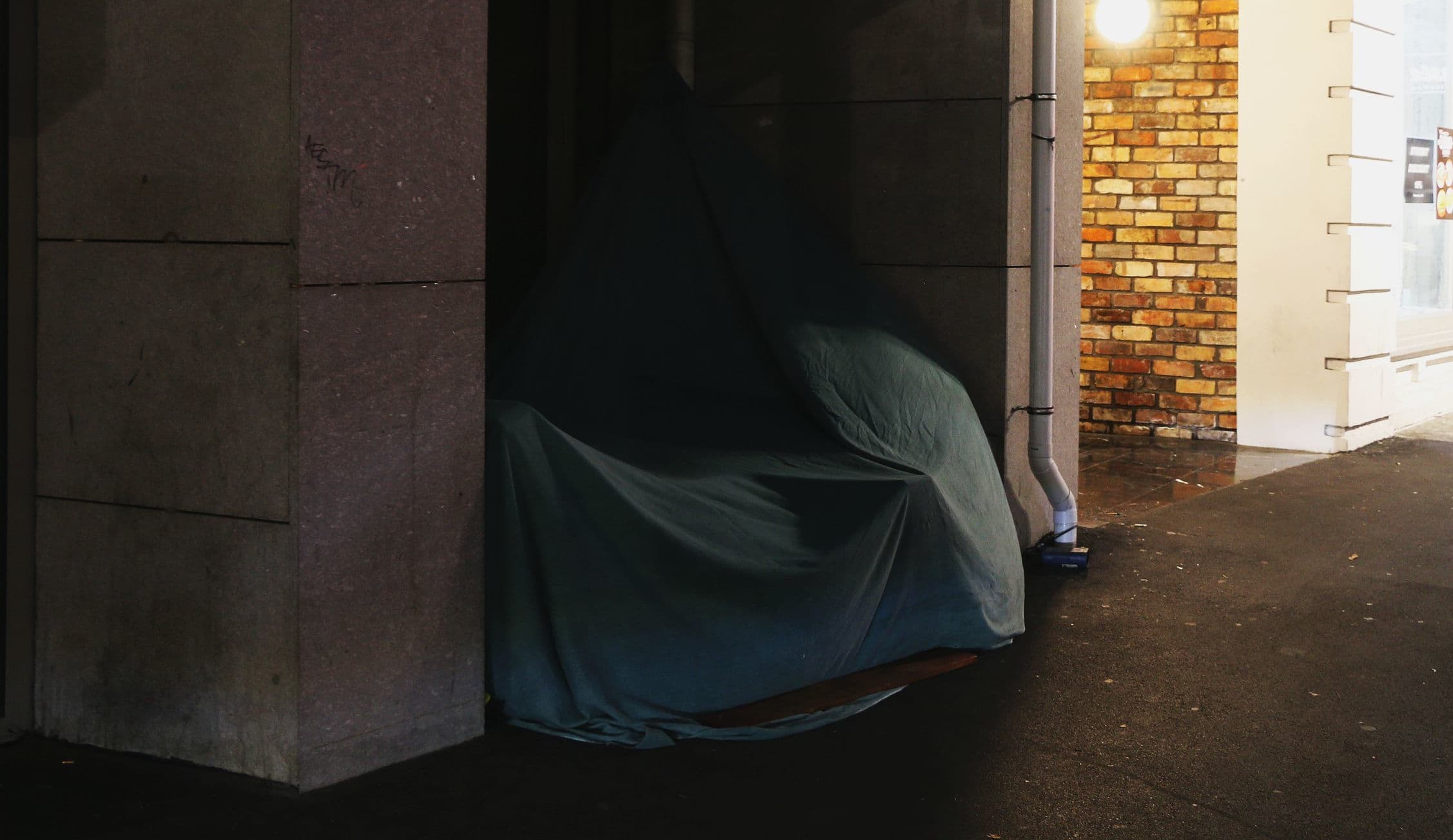 A makeshift tent on Hobson Street in Auckland City.