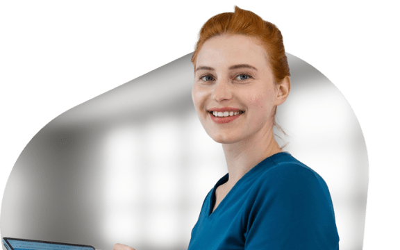 Dasha Mikhalionak, a permanent make-up specialist.