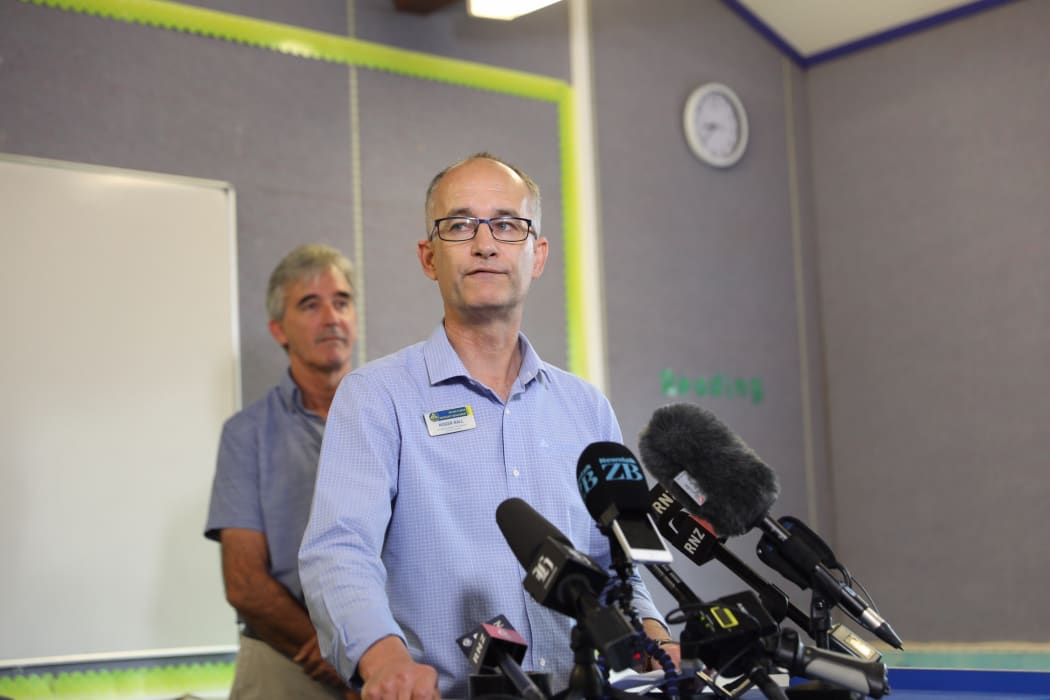 Nelson Tasman Civil Defence group controller Roger Ball addresses the briefing this morning.