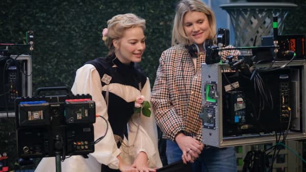 Margot Robbie and Jacob Elordi start in Wuthering Heights.