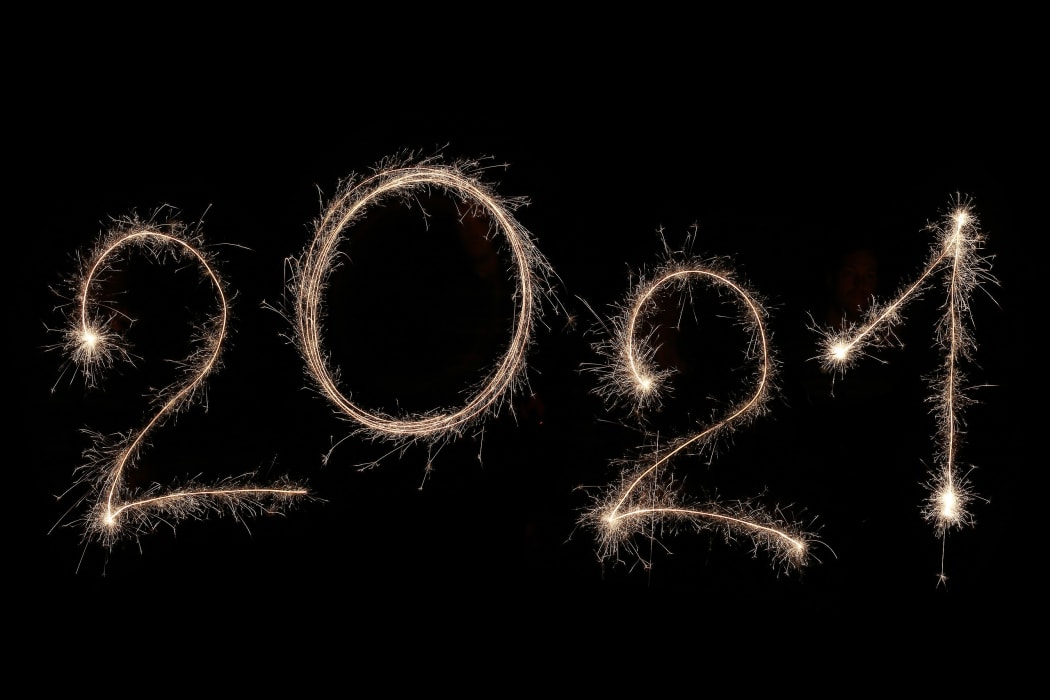 2021 written in sparklers