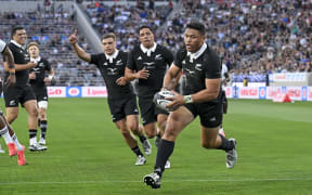 All Blacks Caleb Clarke, right, scores a try during the New Zealand All Blacks v Fiji, Steinlager Ultra Low Carb Series, SnapDragon Stadium, San Diego, USA, 19 July, 2024. (Photo by Denis Poroy / action press)