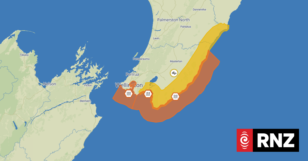 Cook Strait ferry sailings cancelled, residents told to stay