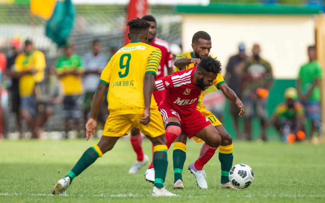 Hekari United earned a hard-fought 2-0 win over local hopefuls Ifira Blackbird in Group B of the 2023 competition in Port Vila on 15 May 2023.