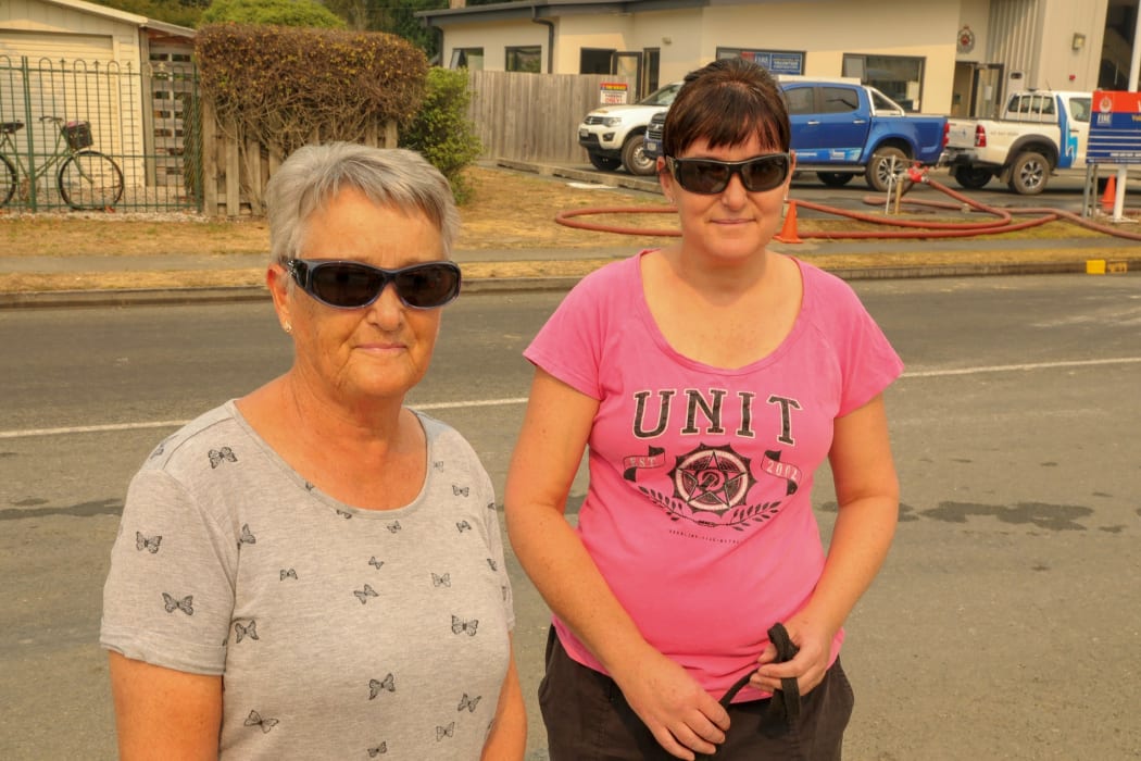 Yvonne Closey and her daughter Delia Perry are preparing in case the fire sweeps towards Wakefield.