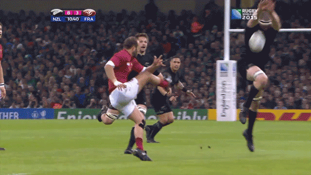 Brodie Retallick lands a try in the Rugby World Cup quarter-final against France on 17 October 2015.