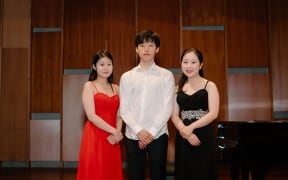 Finalists, National Concerto Competition 2020-21 (l to r: April Ju, Hyein Kim, Catherine Kwak)