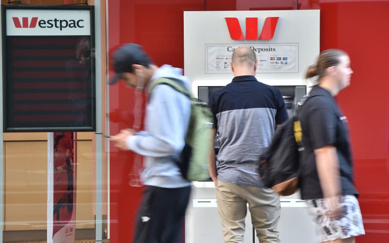New Zealanders Call for Better Access to Cash