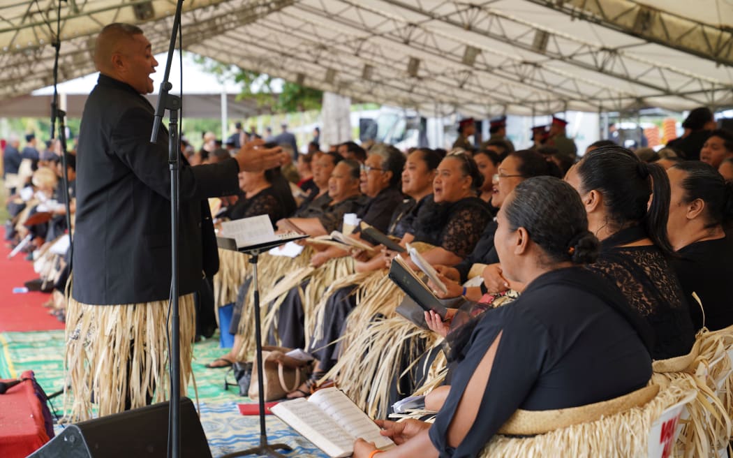 Choir at  the Funeral of Rt. Hon. Col., Lord Ma'afu Tukui'aulahi at the Mala'e ko Huelo 'o Hangai (tombs) Tokomololo, Tongatapu on 3 January 2022.