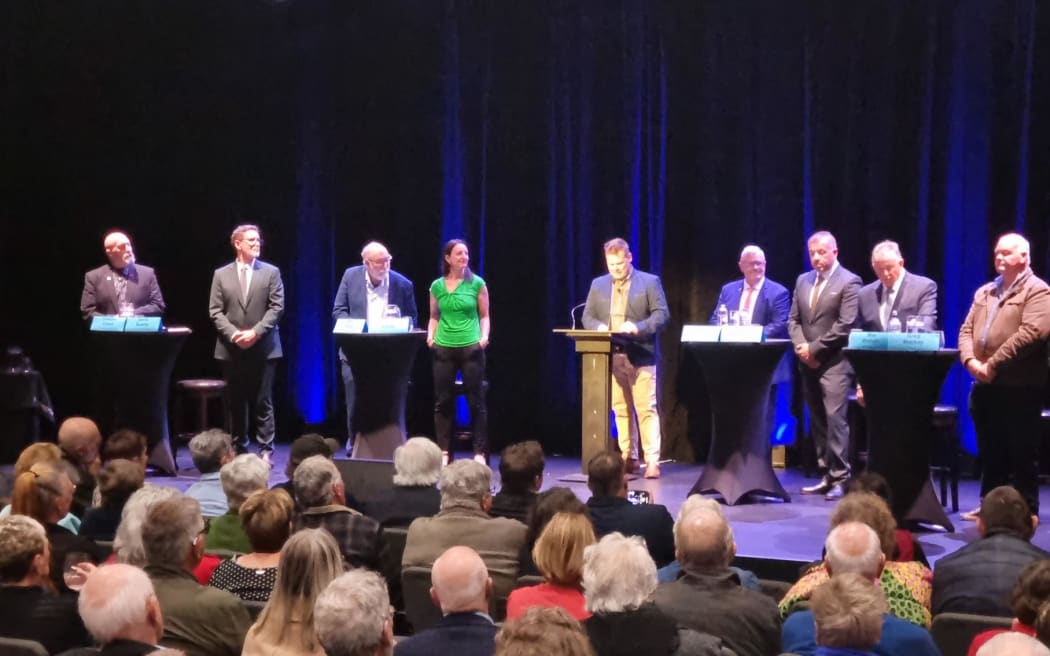 The New Plymouth mayoral candidates attend a debate at the Theatre Royal.