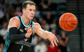 Breakers forward Sam Mennenga