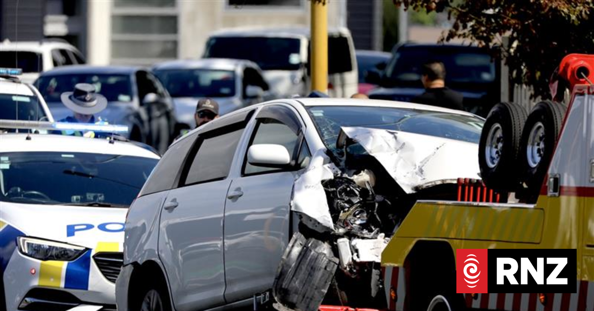 Calculating the hidden costs of road crashes | RNZ