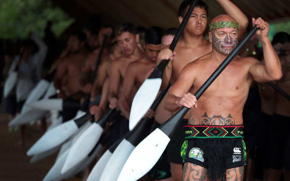 One of the waka crews.