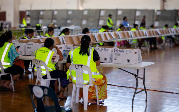 Electoral officials for the Samoa snap general 2025