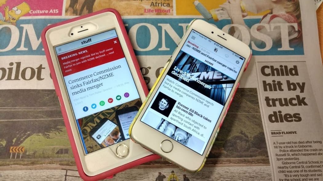 Apps for Stuff and the NZ Herald open on two smartphones