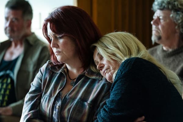 Melanie Lynskey (Anna Osborne) and Robyn Malcolm (Sonya Rockhouse) in the 2025 film Pike River.