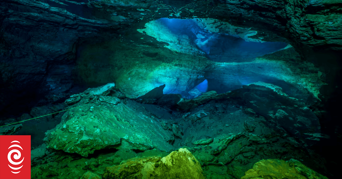 Thai cave rescuer to help retrieve diver's body from 'maze-like' system