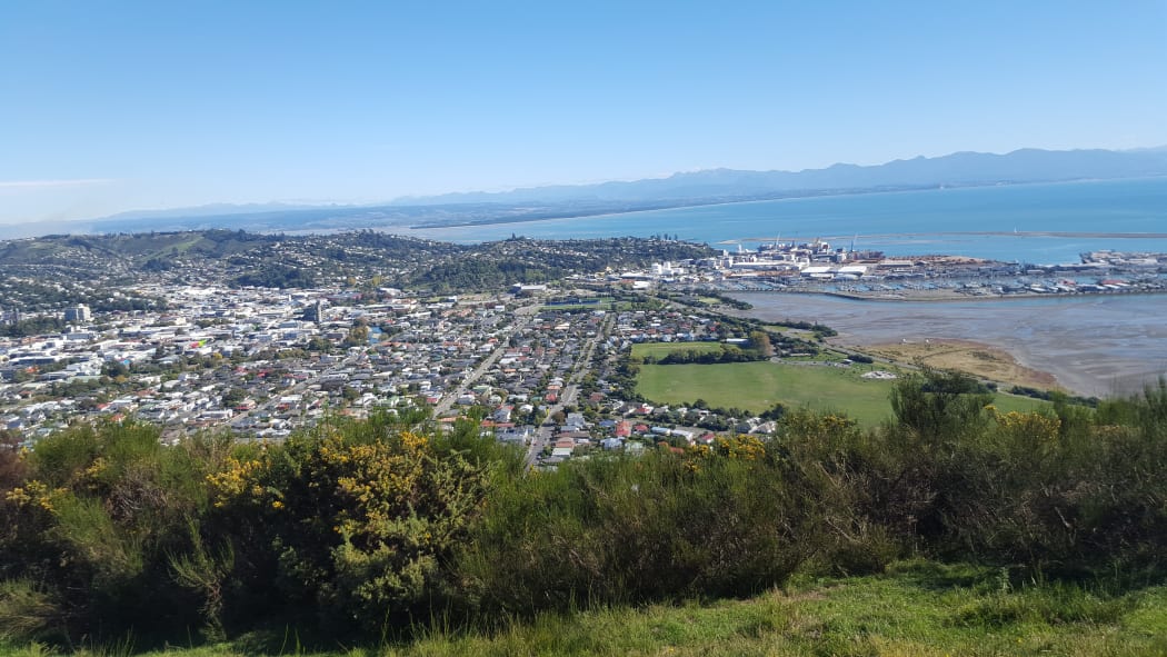 The Nelson City Council has made a move to encourage government offices to re-locate to the regions.