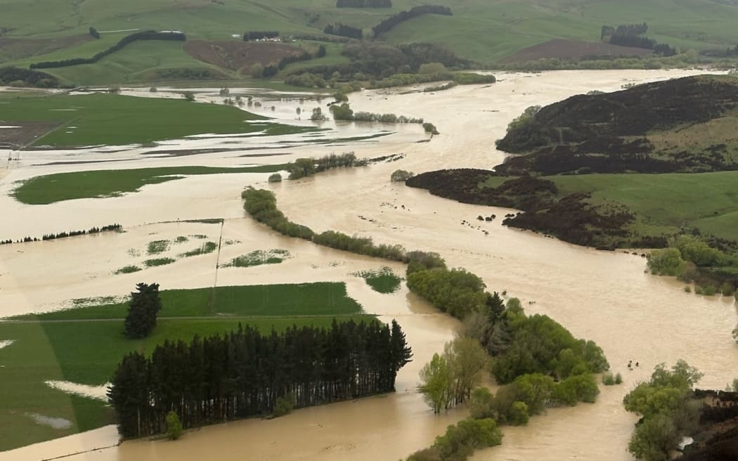 Mataura River during Southland flooding on 21-22 September 2023. Credit: Guy Dowding/High Country Helicopters