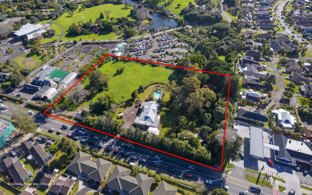 Auckland Council ploughs 12m into buying land near botanic gardens RNZ News