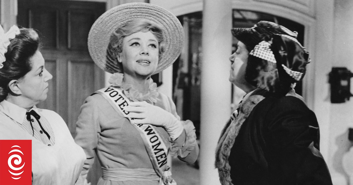 Mary Poppins actress Glynis Johns dies, aged 100 - Vimarsana News