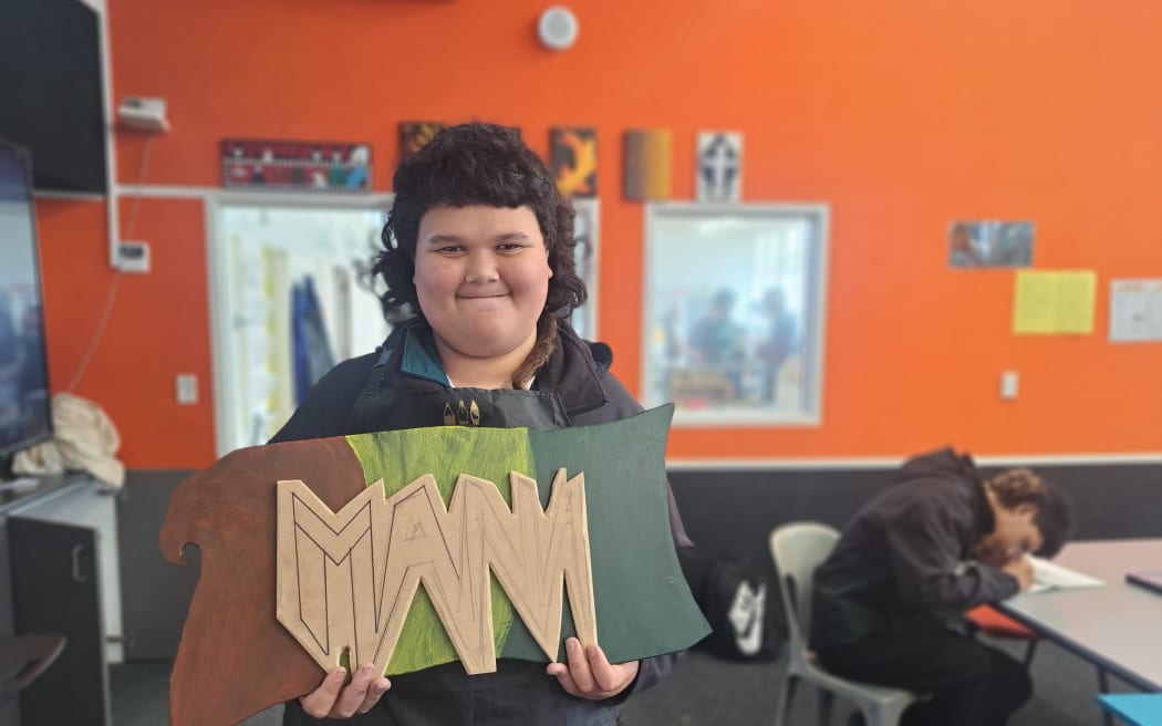 Tama and his contemporary Maori art project. 