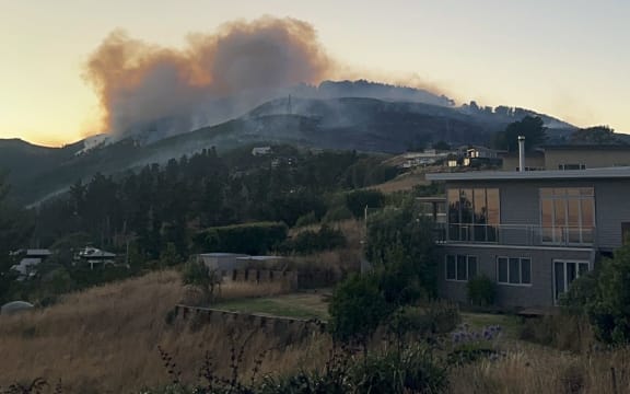 Port Hills fire day 2 - early morning