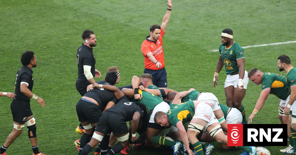 Rugby: Springboks outmuscle All Blacks to win third test, take 2-1 series lead