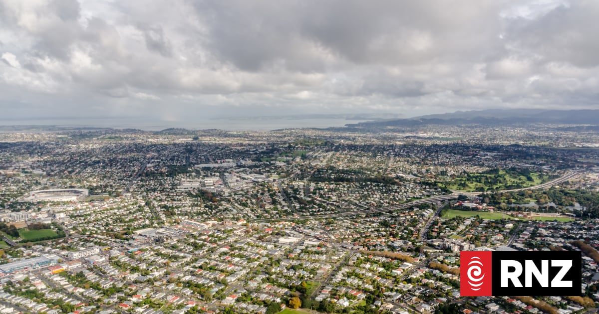 Modest rise in asking prices for homes | RNZ
