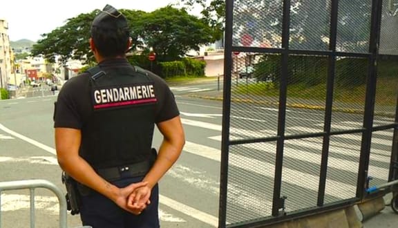Heavy security around Nouméa’s tribunal on Saturday 22 June 2024