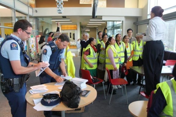 4pmor7e gallery image 12215