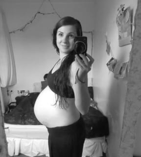 Choiwee Moon when she was pregnant.