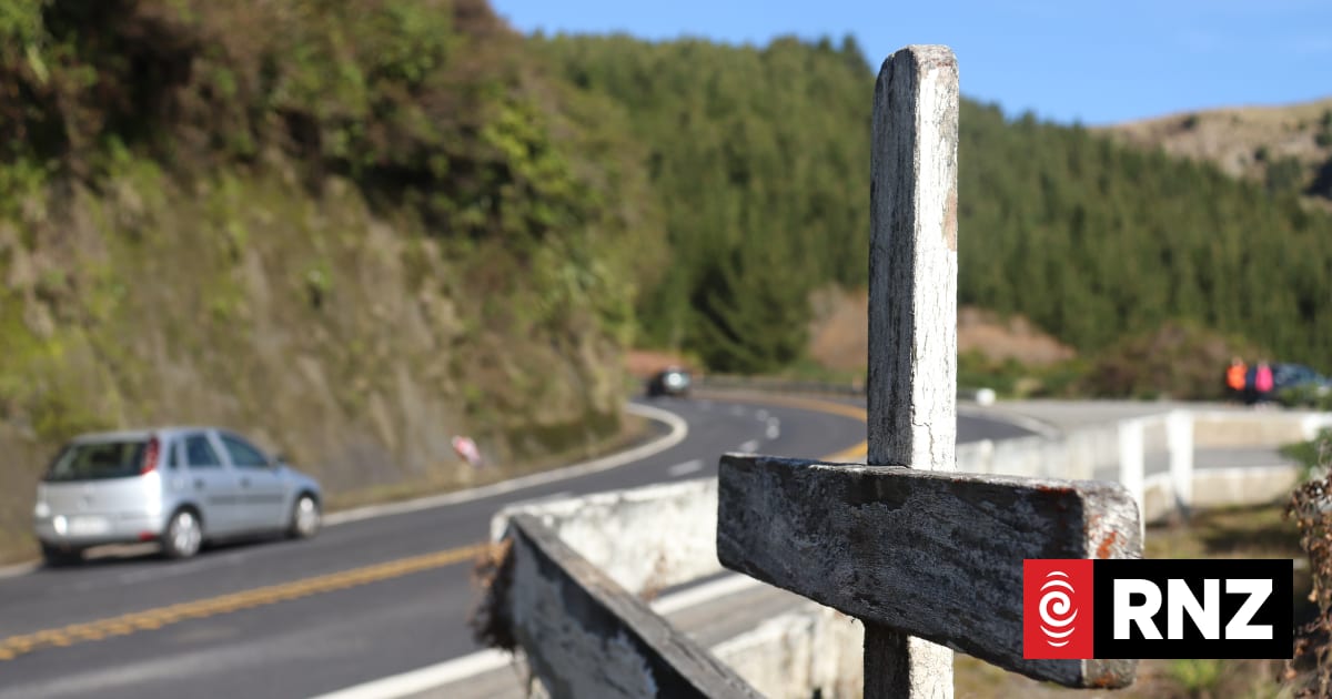 Tragic tally: 60 more people killed on the roads in 2022 than 2021 | RNZ