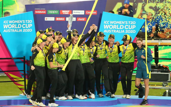 Australia celebrate after winning the ICC Women's T20 Cricket World Cup Final against India, 2020.
