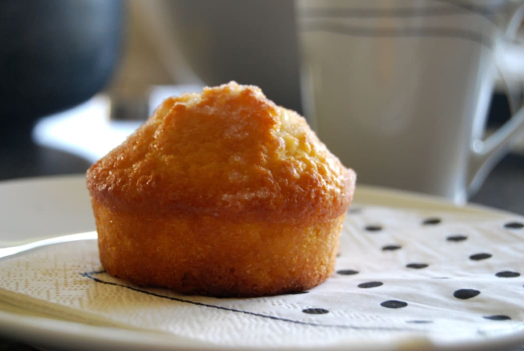Crunchy lemon muffins (Alison Holst)