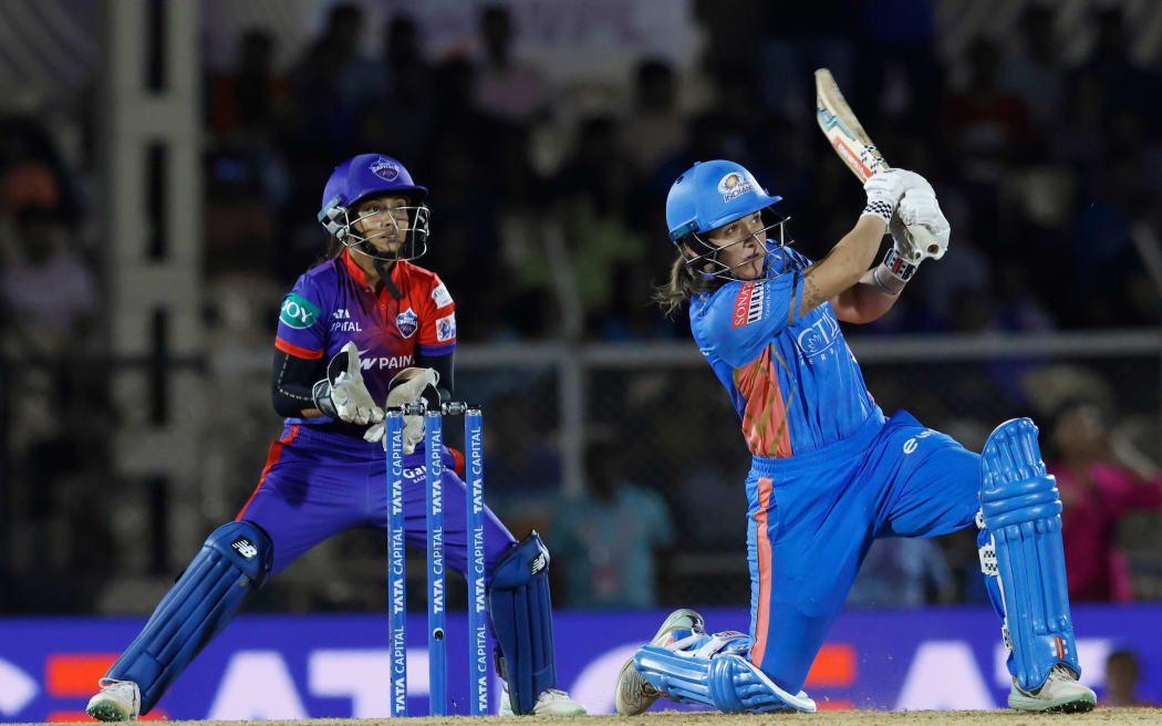 Amelia Kerr in action for the Mumbai Indians.