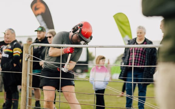 Fencing, woodchopping and the Golden Loader competition will be held at Central Districts Field Days.