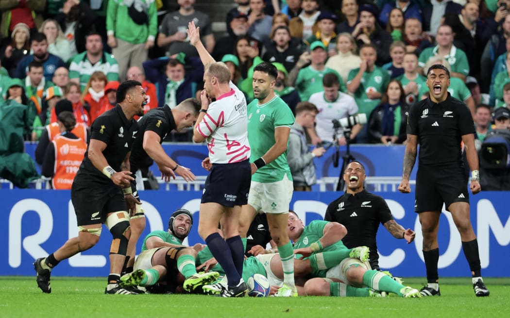 New Zealand celebrate the victory during the Rugby World Cup France 2023 Quarter Final match between Ireland and New Zealand at Stade de France