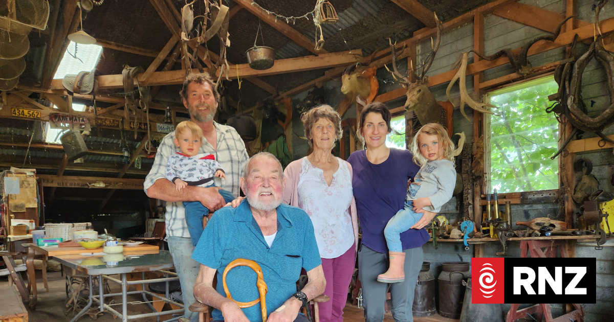 Country Life: Camp ovens, bullockies and other tales from the bush